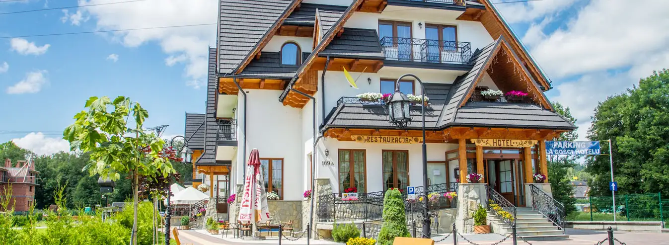 Hotel Białka Tatrzańska Tatry Oddych v horách Poľsko - pohľad z frontu