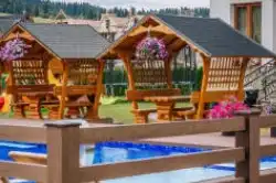 Hotel Białka Tatrzańska Tatry - bazény so stolíkmi